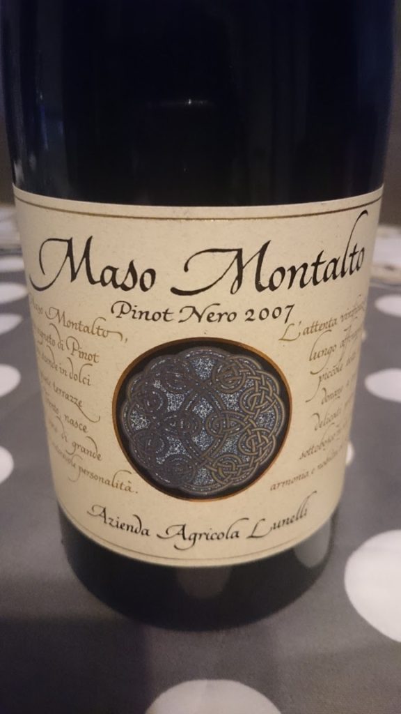 pinot nero-maso montalto-lunelli-2007-trentino-vino-vino rosso-vino trentino-degustazione-appunti degustazione-note degustazione-storia azienda-abbinamento-antonio indovino-degustatore ufficiale-sommelier